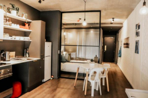 Wex1 - Modern, Iconic, Pool, Gym, WiFi, Secure Parking